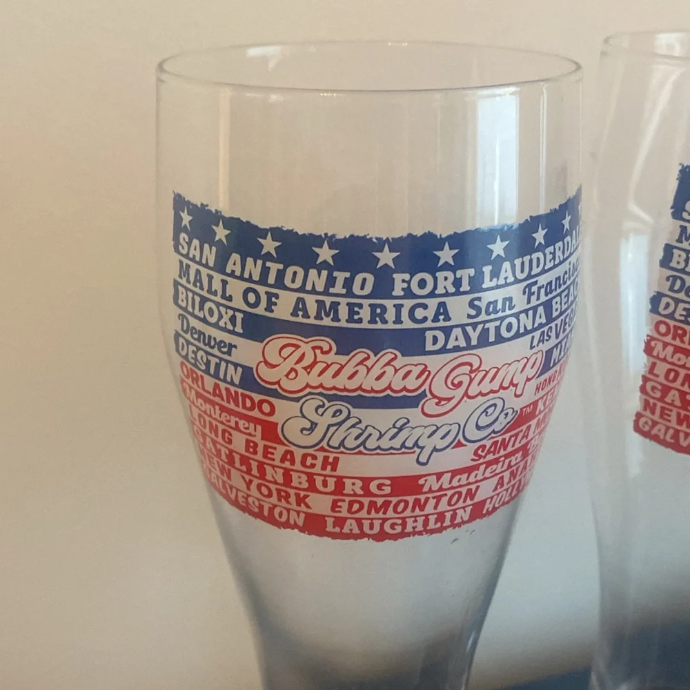 Set of 2 Bubba‎ Gump Beer Glasses All Cities